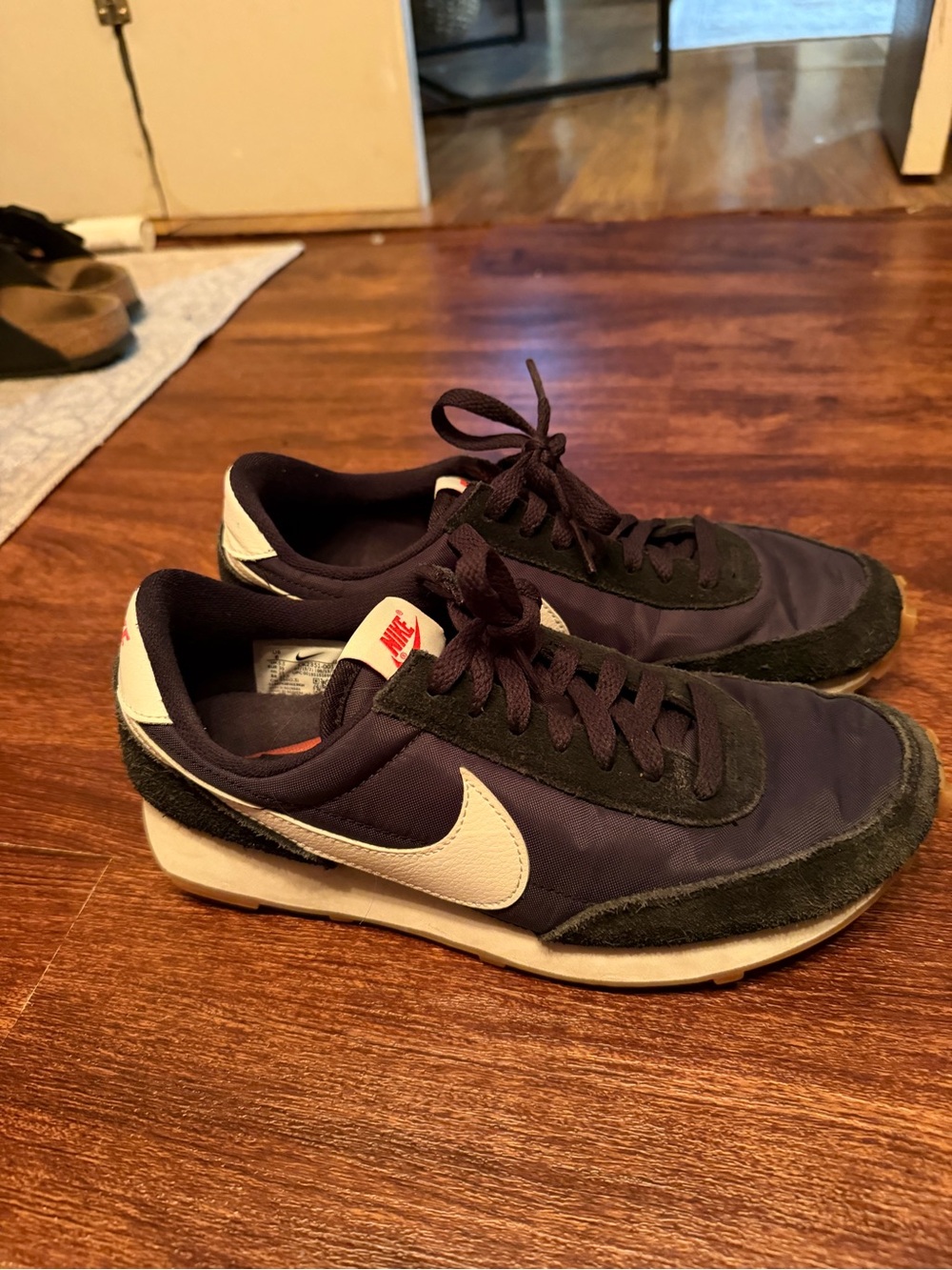 Nike Women’s Dark Blue and White Retro Runner Sneakers